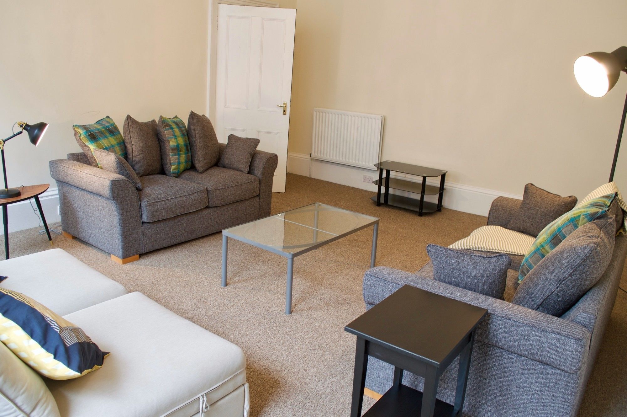 3 Bedroom Apartment Accommodates 8 Edinburgh Exterior photo