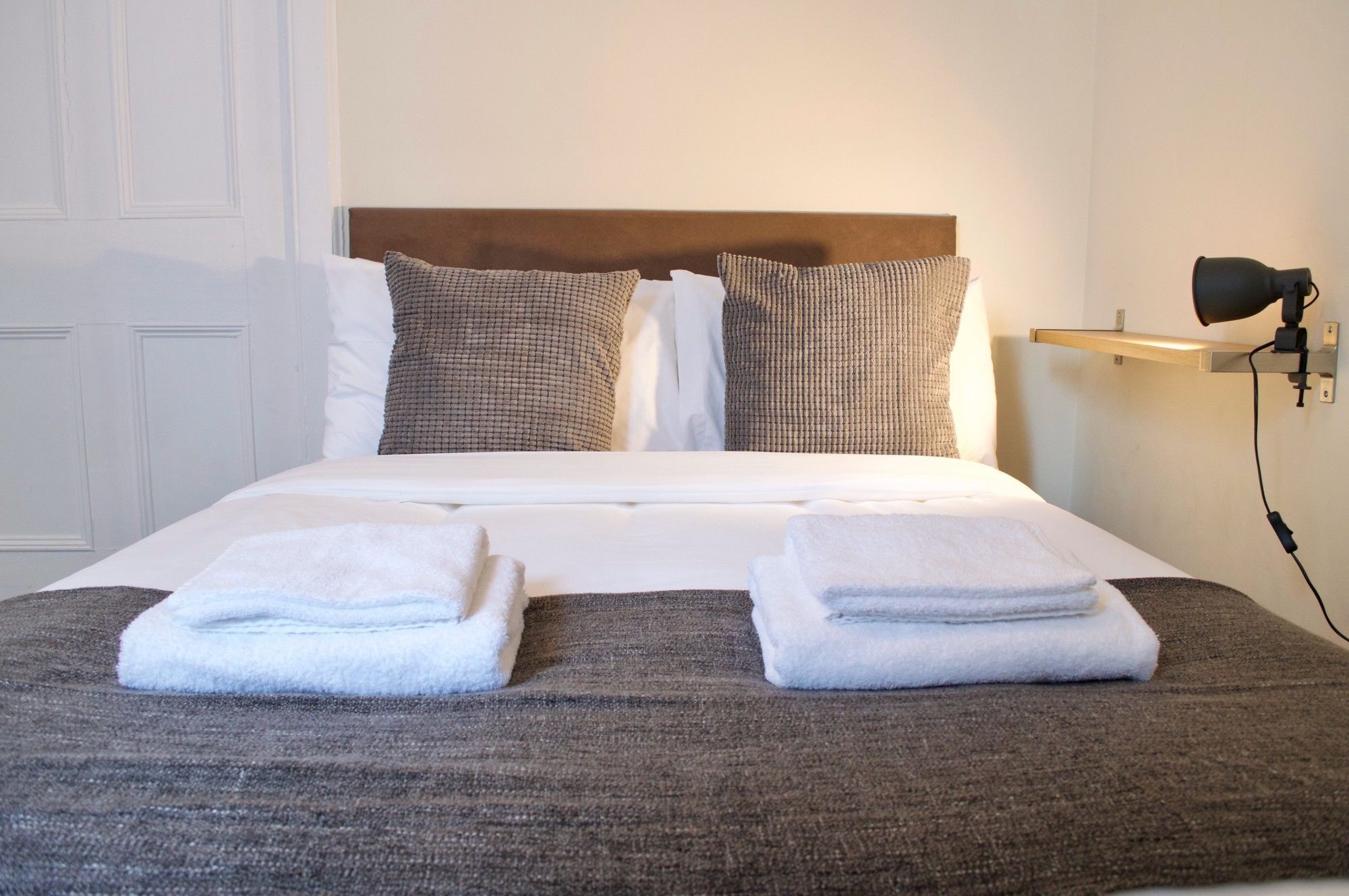 3 Bedroom Apartment Accommodates 8 Edinburgh Exterior photo