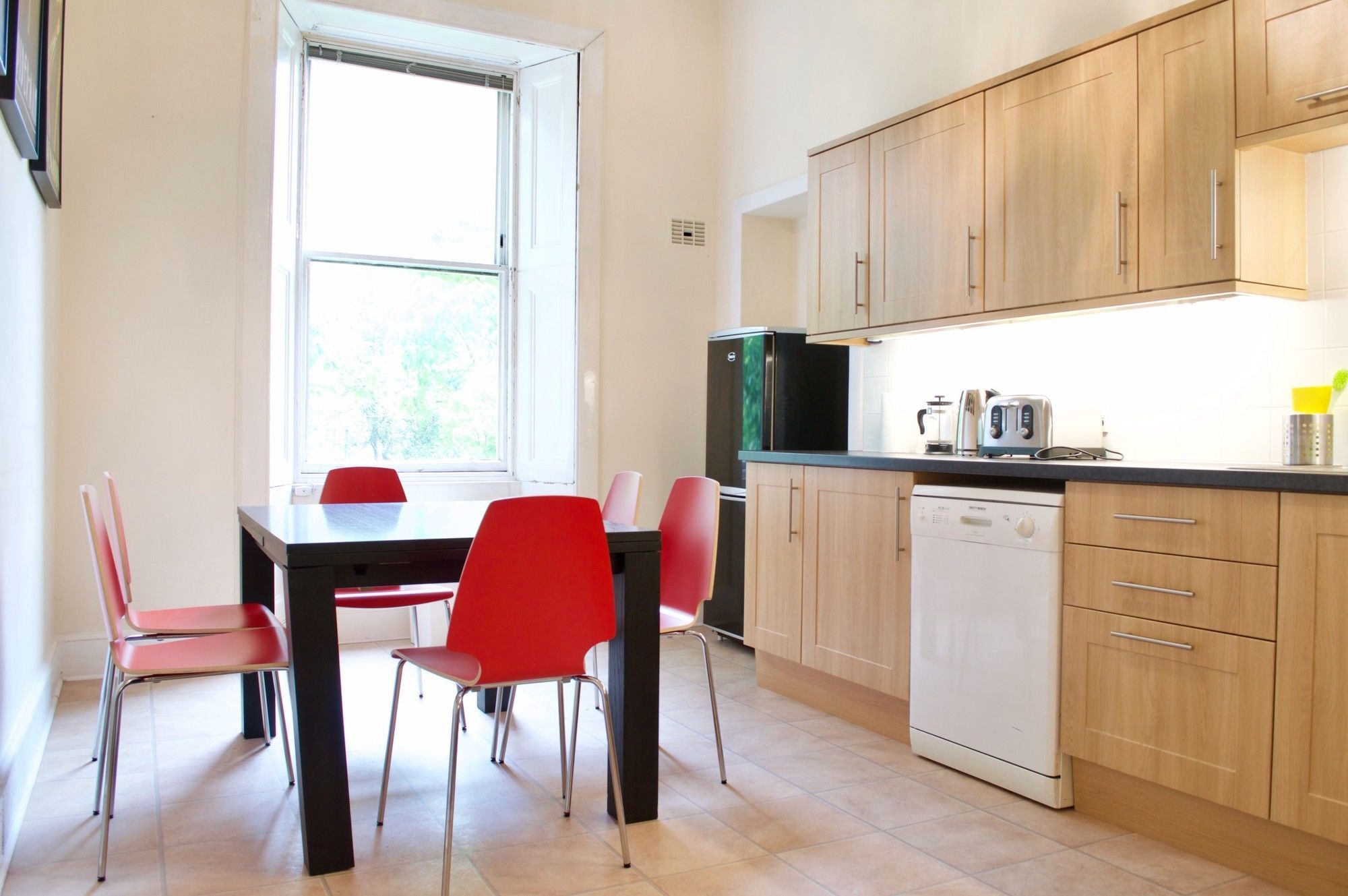 3 Bedroom Apartment Accommodates 8 Edinburgh Exterior photo